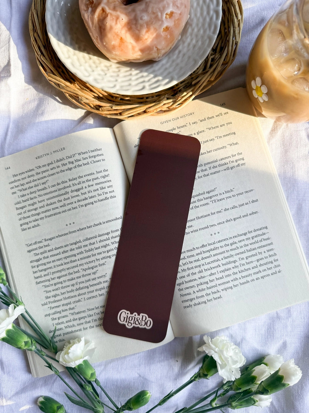 Pages Turn Bookmark